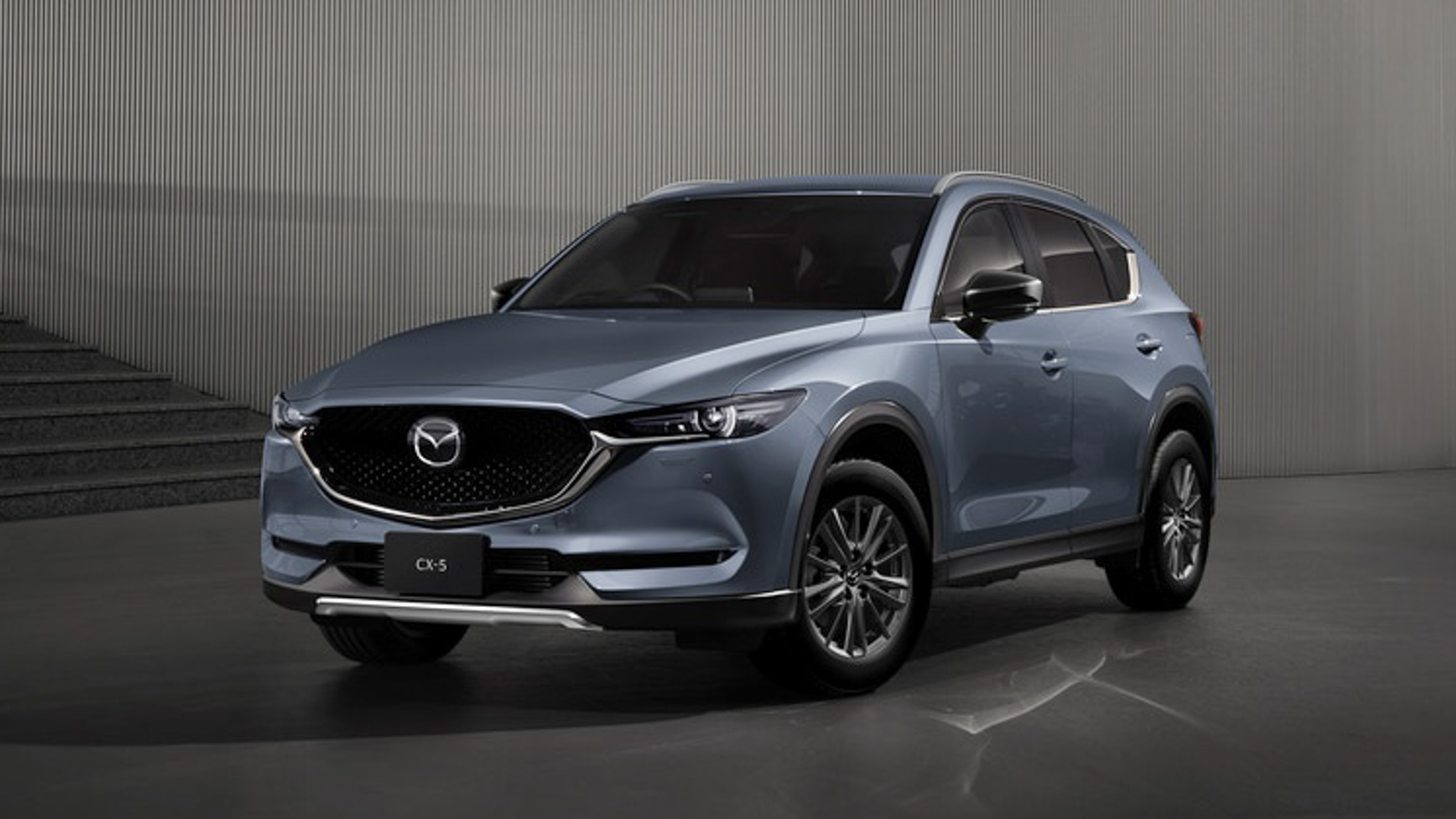 Mazda CX5 dẫn đầu phân khúc SUV cỡ trung năm 2020